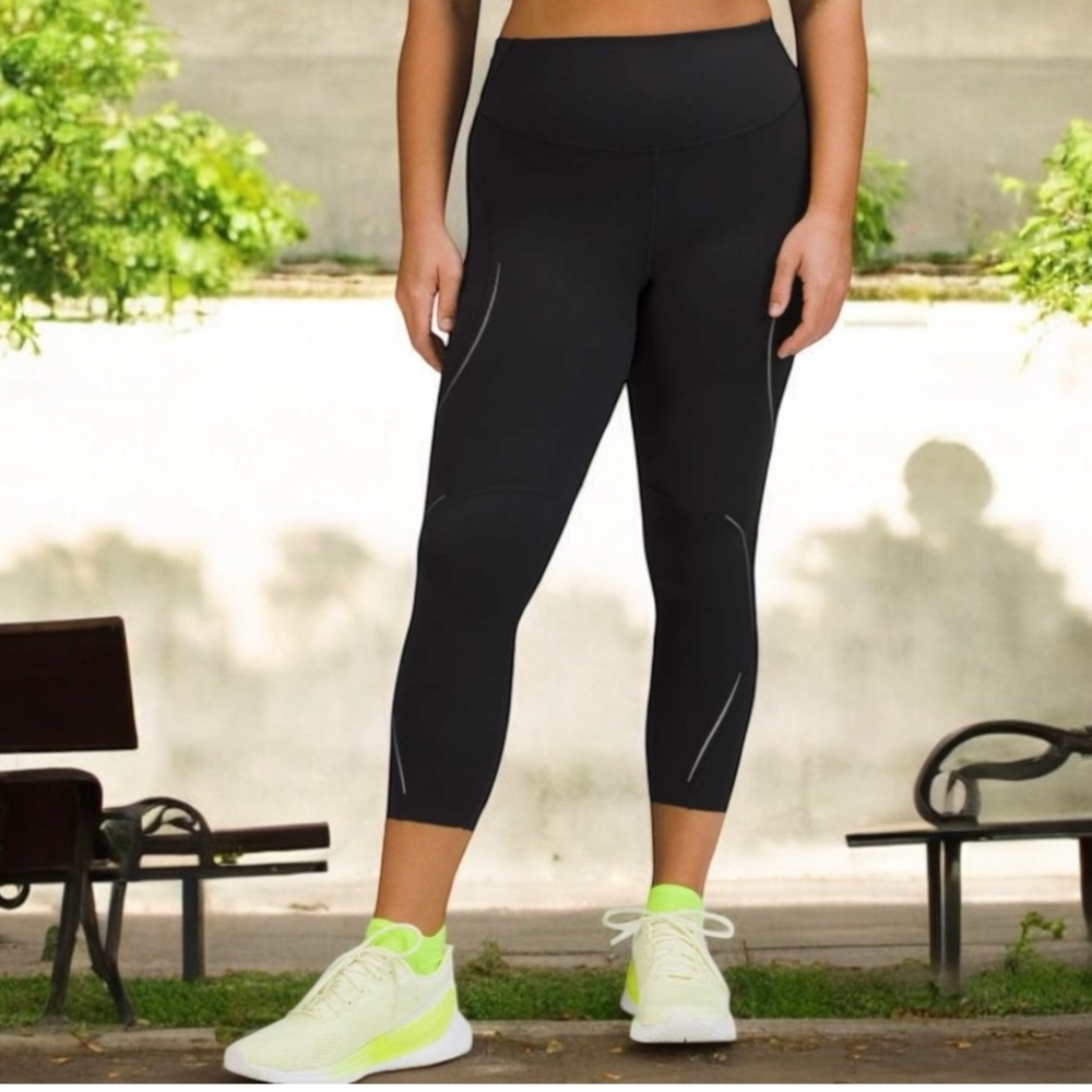 Lululemon Base Pace High-Rise Reflective Crop‎ 23" Black 6